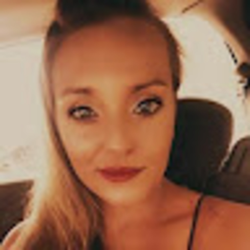 Meet your Posher, Tamela